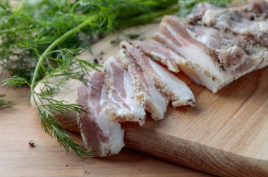 Pastırma ile baharat .