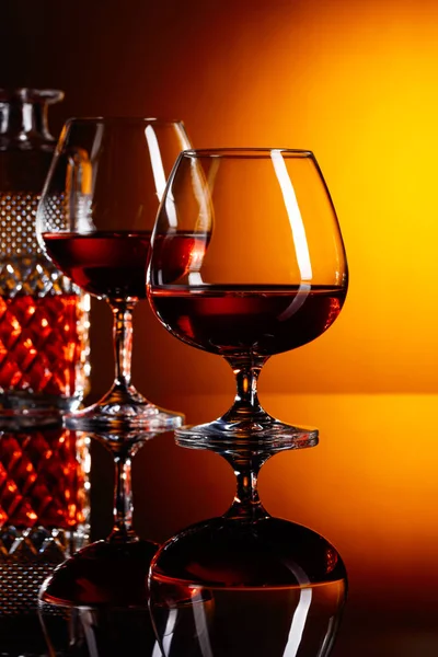 Dos vasos de brandy  . — Foto de Stock