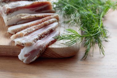 Pastırma ile baharat .