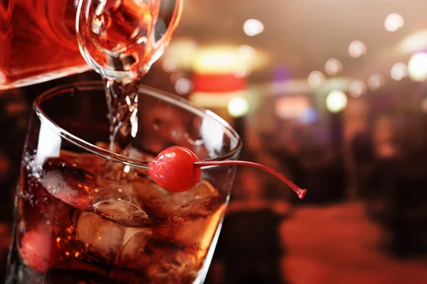Cocktail Manhattan with cherry. — Stock Photo, Image