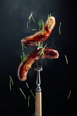 Biberiyeli ızgara Bavyera sosisi..