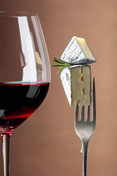 Red Wine Soft Cheese Fork Copy Space — Stock Photo, Image