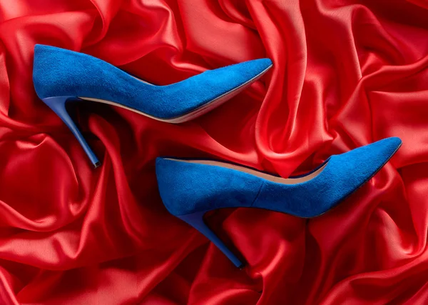 Blue Women Corduroy Shoes Red Silk Background Top View — Stock Photo, Image