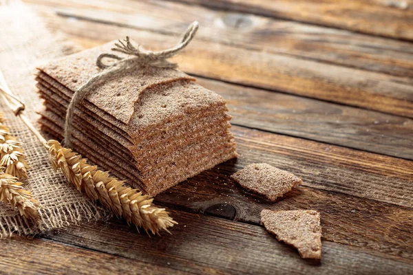 Rye Crackers Ears Old Wooden Table Healthy Organic Food — Stock Photo, Image