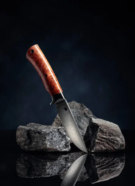 Охотничий Боевой Нож Ручной Работы Битый Камень Блад Имеет Красивый — стоковое фото