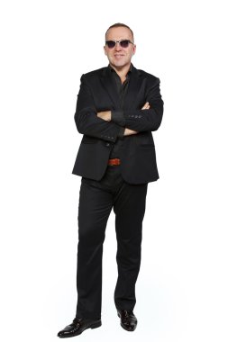 adam beyaz zemin üzerine