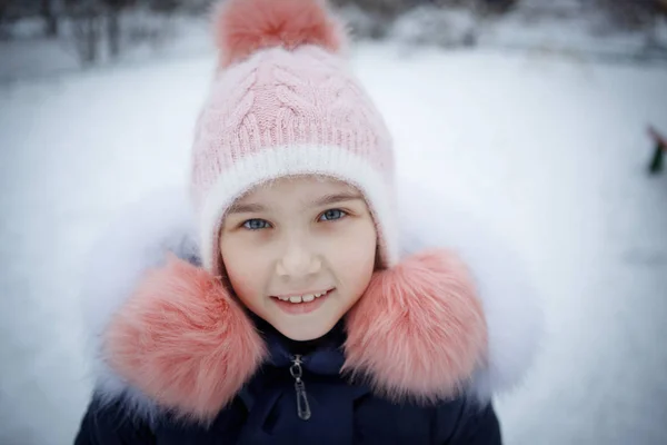 Téli portré egy lány — Stock Fotó