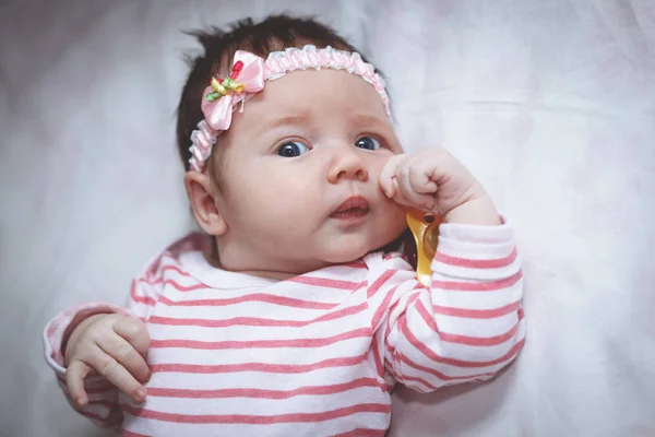 Bebê bonito com chupeta — Fotografia de Stock