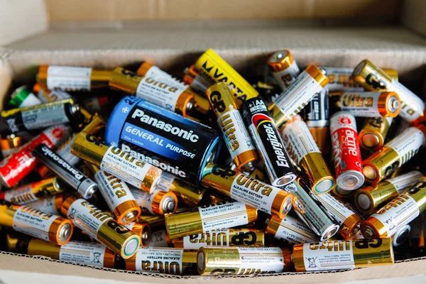 Novosibirsk Russia April 2020 Bunch Used Alkaline Acid Batteries Cardboard — Stock Photo, Image