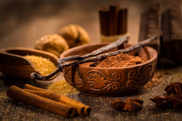 Baking ingredients and spices — Stock Photo, Image