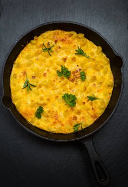 İspanyol makarna frittata