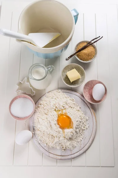 Baking utensils and ingredients — Stock Photo, Image