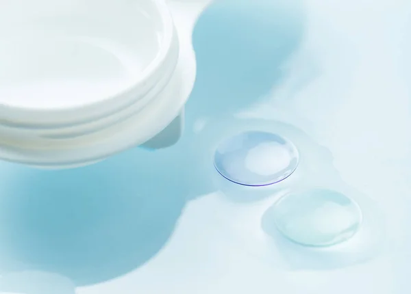 Sert kontak lensler - katı gaz geçirgen lensler — Stok fotoğraf