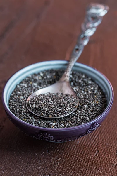 Nutriciosas Semillas Chía Con Cuchara Tazón Sobre Fondo Madera — Foto de Stock