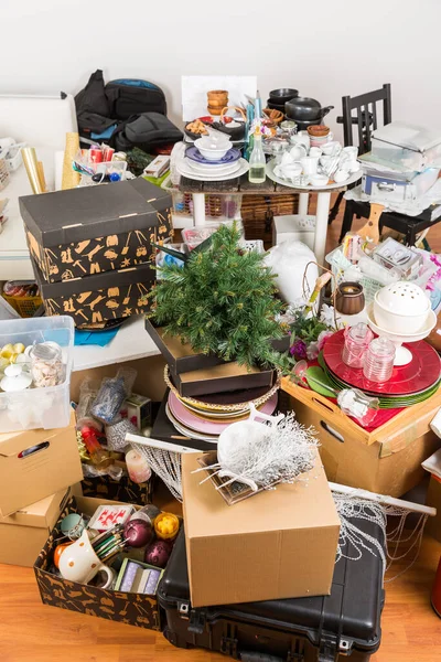 Messy Δωμάτιο Γεμάτο Ακαταστασία Και Σκουπίδια Compulsive Αποθησαύριση Διαταραχή Αποθήκευσης — Φωτογραφία Αρχείου