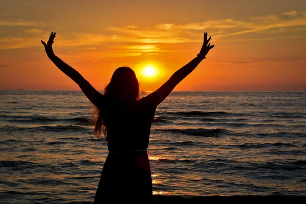 Denizin kenarında özgürlük