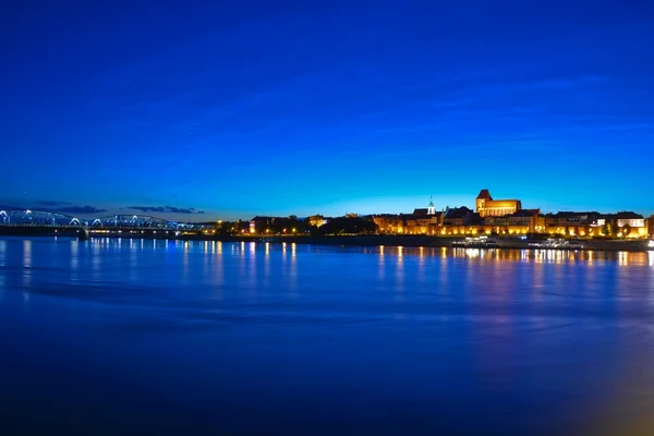 Torun Stad nachtzicht — Stockfoto