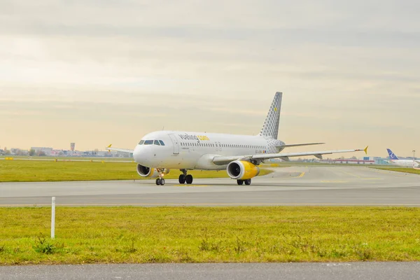 Vueling avión vista — Foto de Stock