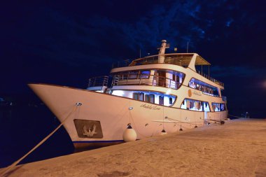 Krk şehir marina manzaralı