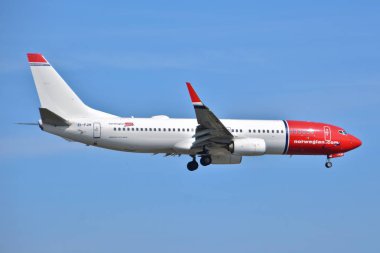 Bu Norveç uçak Boeing 737 Ei-Fjh tarihinde Varşova Chopin Havalimanı olarak kayıtlı bir görünümüdür. 1 Nisan 2017. Wasrsaw, Polonya.