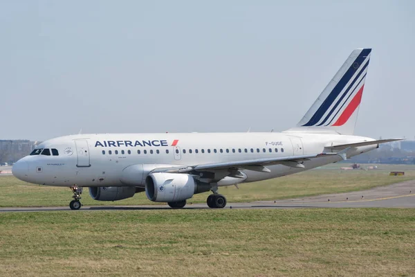 View Airfrance Plane Airbus A318 111 Registered Guge Warsaw Chopin — Stock Photo, Image