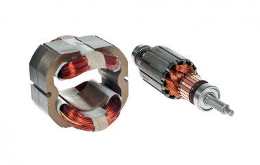 beyaz zemin üzerinde joystick.  