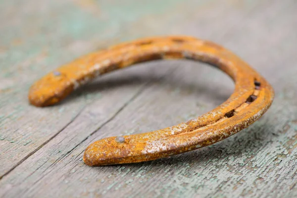 Zapato de caballo como talismán para el éxito y la suerte —  Fotos de Stock