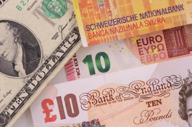 farklı para birimlerindeki banknotlar