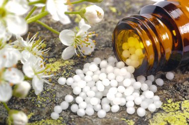 Alternatif Tıp için tedavi olarak homeopatik globüller