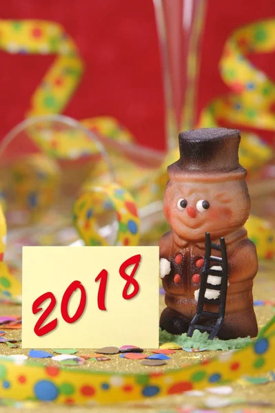 Marzipanschwein als Talisman für das neue Jahr 2018 — Stockfoto