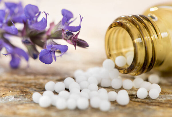  alternative medicine and therapy with homeopathic and herbal pills