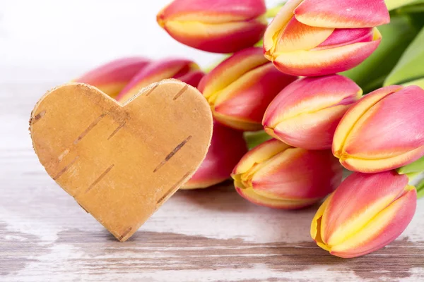 Купа Різнокольорових Тюльпанів Серцем Простором Копіювання — стокове фото