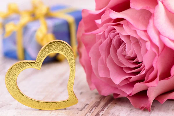 Valentijnsdag Romantiek Met Roos Hart Als Symbool Voor Liefde — Stockfoto