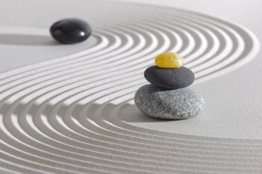 Japon Zen Bahçe sakin taş dokulu kum