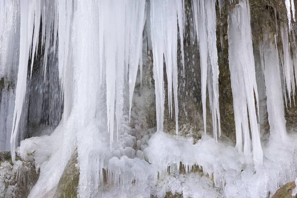 Cena panorâmica com gelo e neve no rio Ammer na Baviera, Germe — Fotografia de Stock