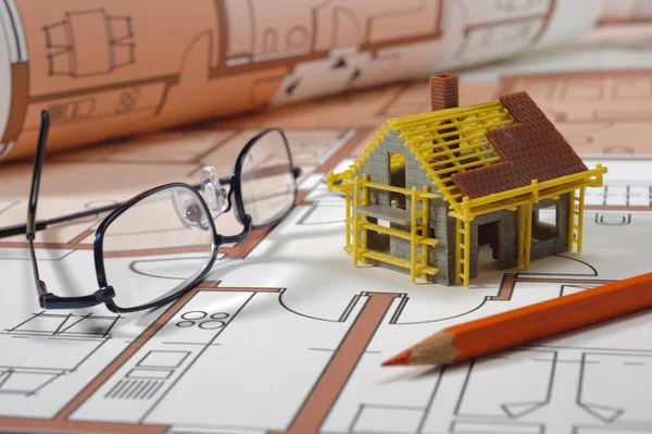 Modell hus på byggplan — Stockfoto