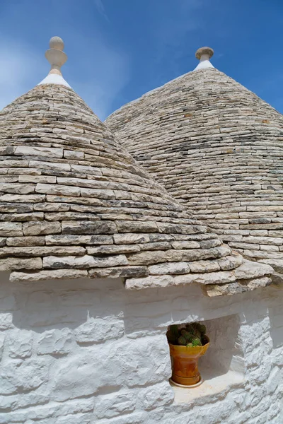 Twee Typische Trullo Huizen Alberobello Zuid Italië — Stockfoto