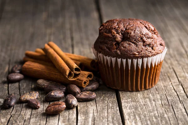 Välsmakande choklad muffin. — Stockfoto