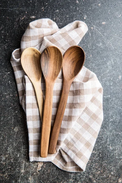 Cucharas de madera hechas a mano . —  Fotos de Stock