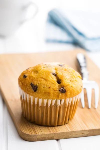 The tasty muffin with chocolate. — Stock Photo, Image