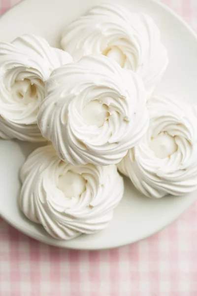 Zoete witte meringue. — Stockfoto