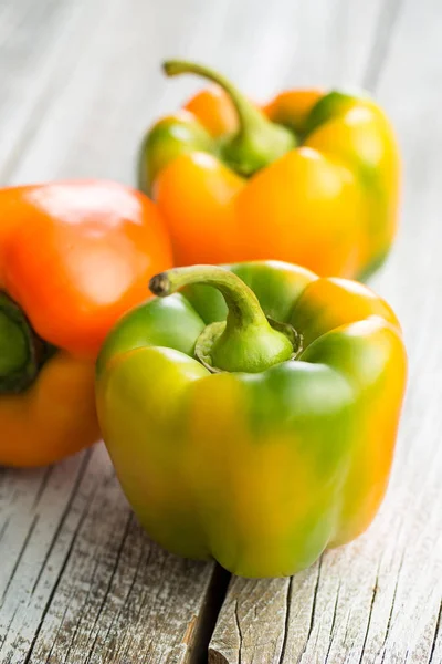 Veelkleurige paprika. — Stockfoto