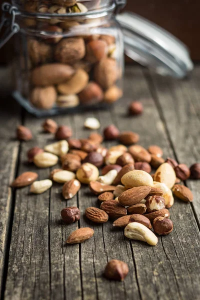 Různé druhy ořechů. — Stock fotografie