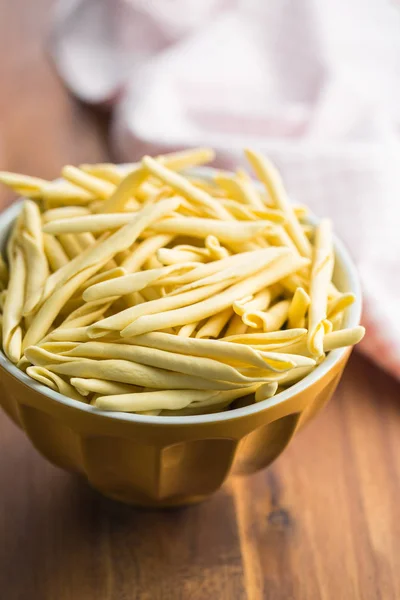 Rå italiensk pasta. — Stockfoto
