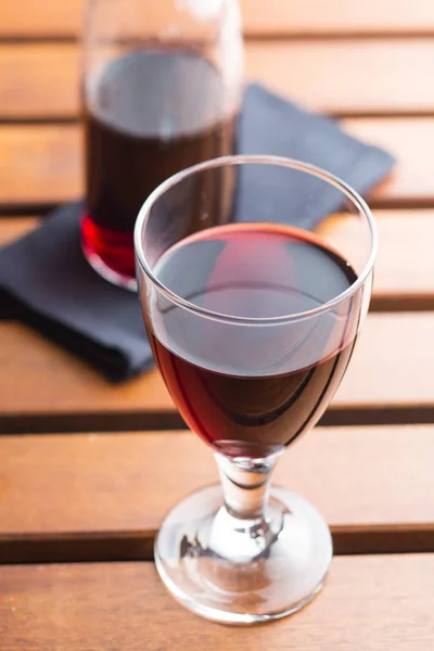 Bicchiere di vino rosso. — Foto Stock