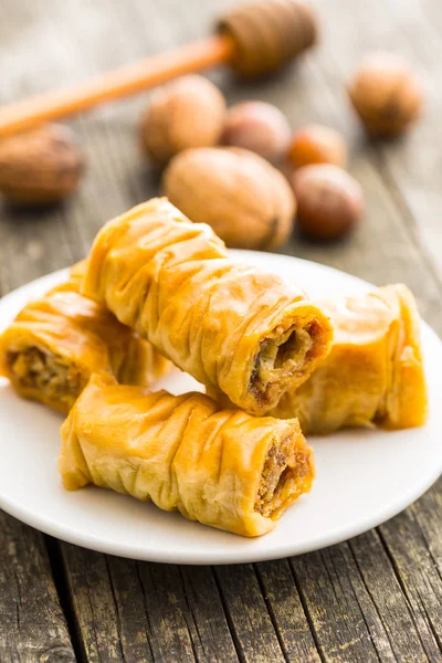 Dulce postre baklava —  Fotos de Stock