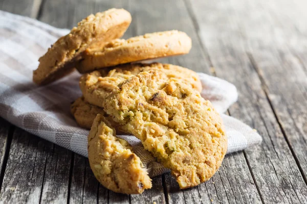 Sweet pistachio cookies.