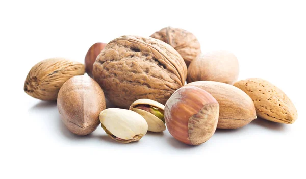 Olika typer av nötter i nötskal. — Stockfoto