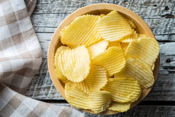 Crispy potato chips. — Stock Photo, Image