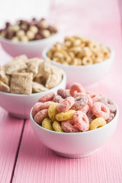 Varios cereales de desayuno . — Foto de Stock